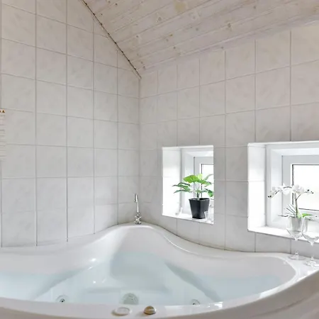Drea - 250m From The Sea By Interhome *